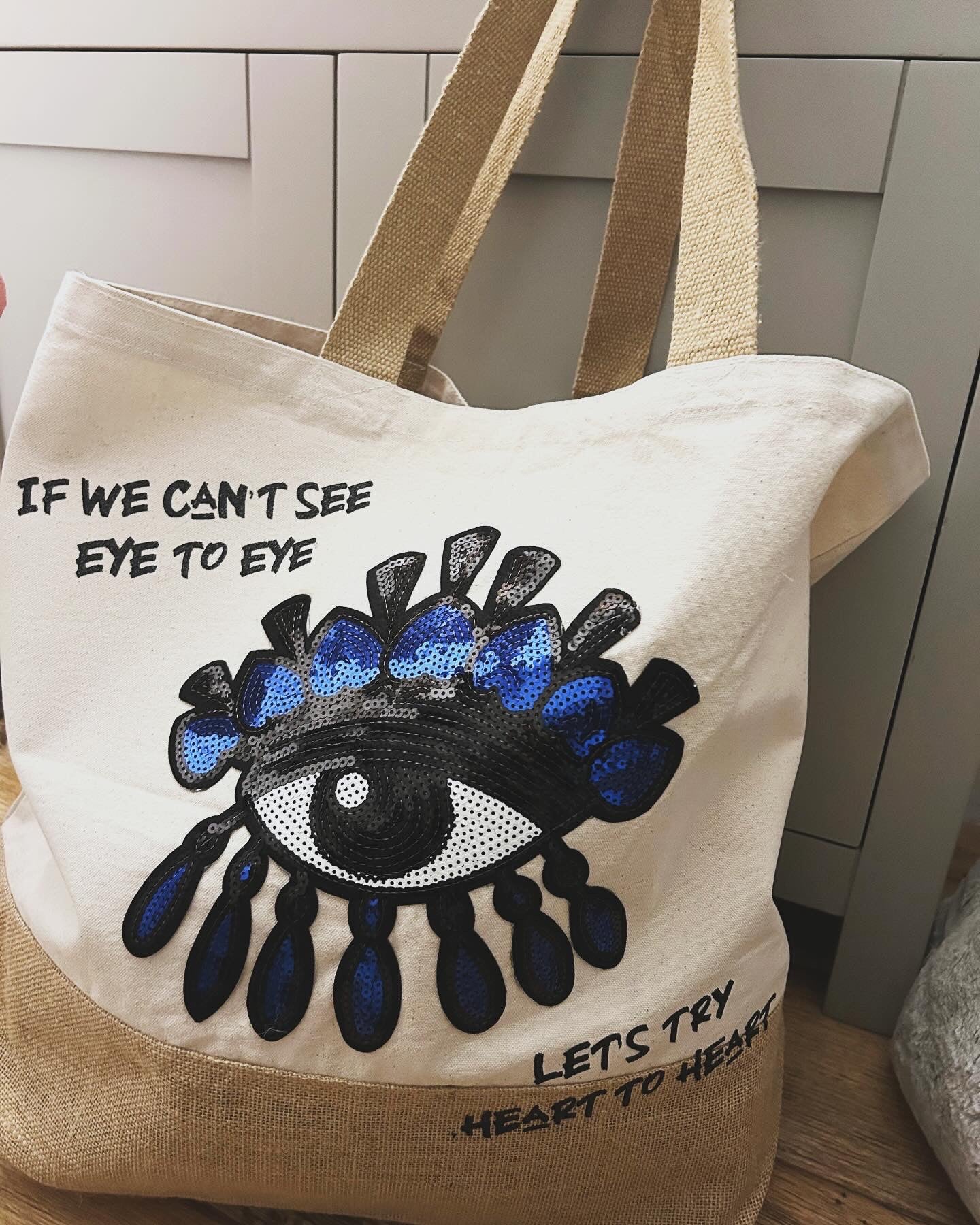 Heart to Heart blue/ black XL beach bag
