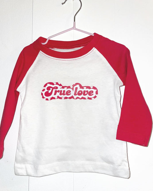 Raglan True Love long sleeve t-shirt